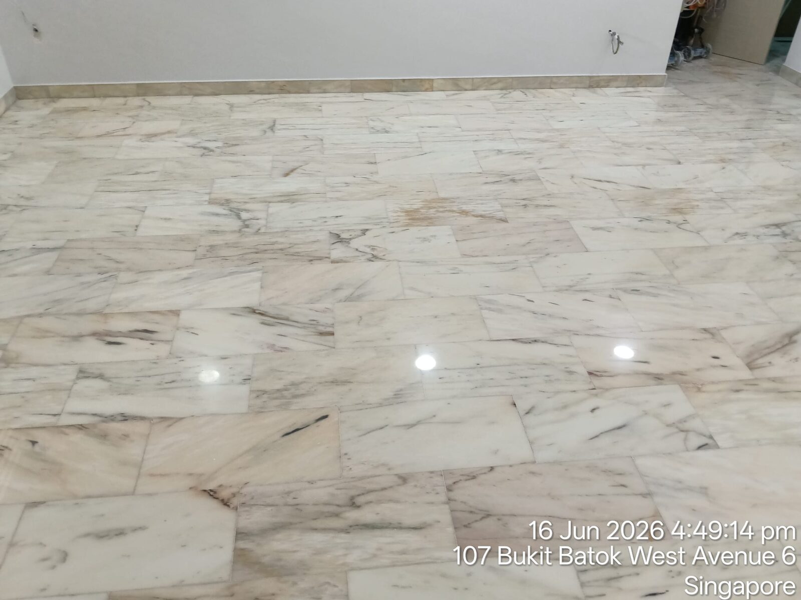Freshly polished marble-veined terrazzo floor in a flat on Bukit Batok West Avenue 6, Singapore